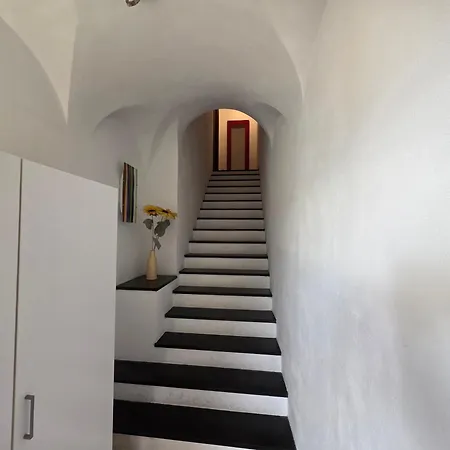 Old Town, Loft With Square View Апартаменты