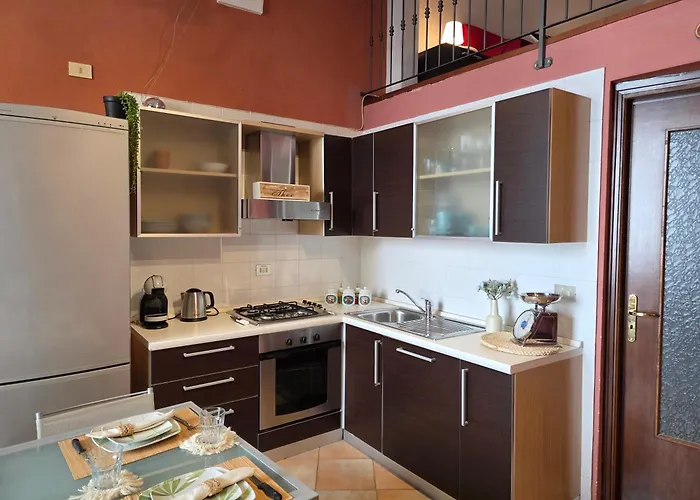 Old Town, Loft With Square View Toirano